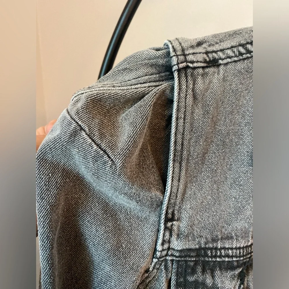 Fate Faded black Jean jacket with puffy shoulders. Size Med - Picture 4 of 9